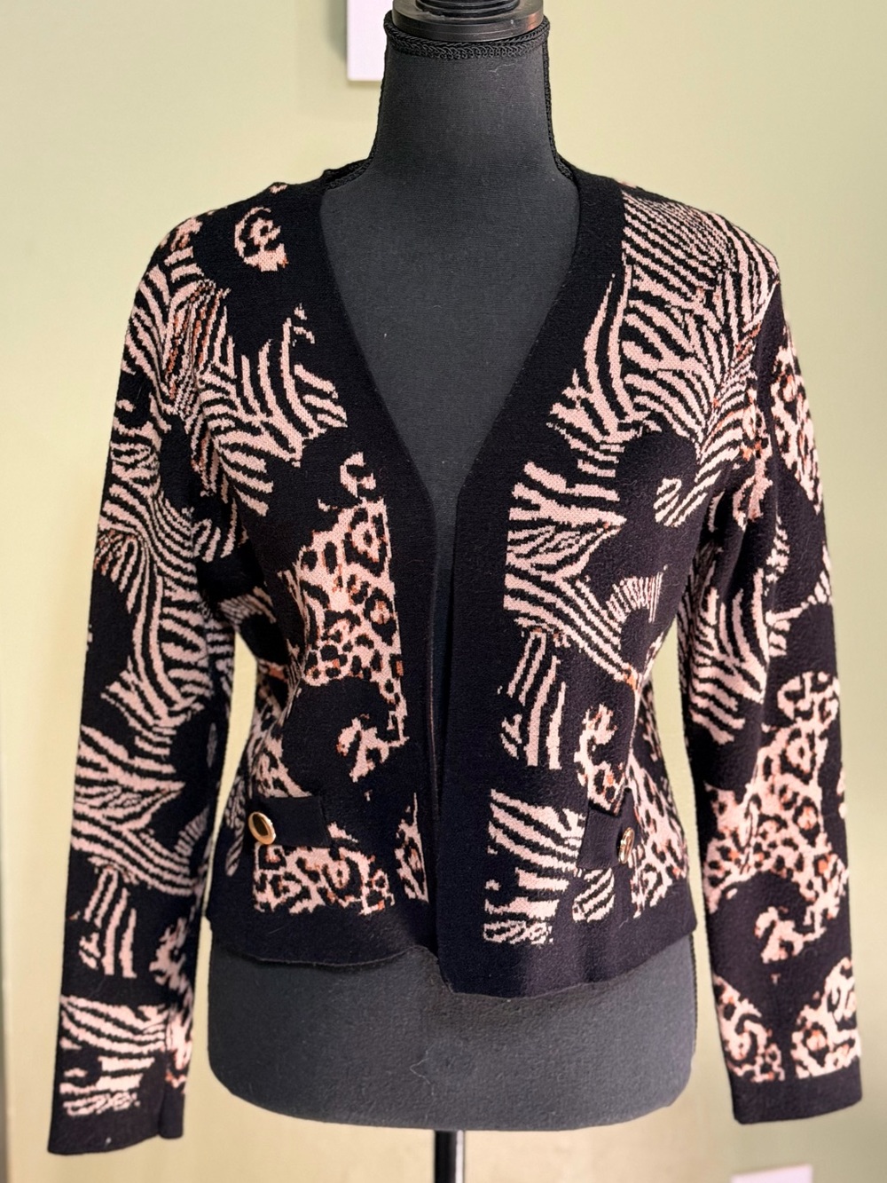 BOGO FREE Women’s Black & Beige Animal Print V-Neck Cardigan Sweater